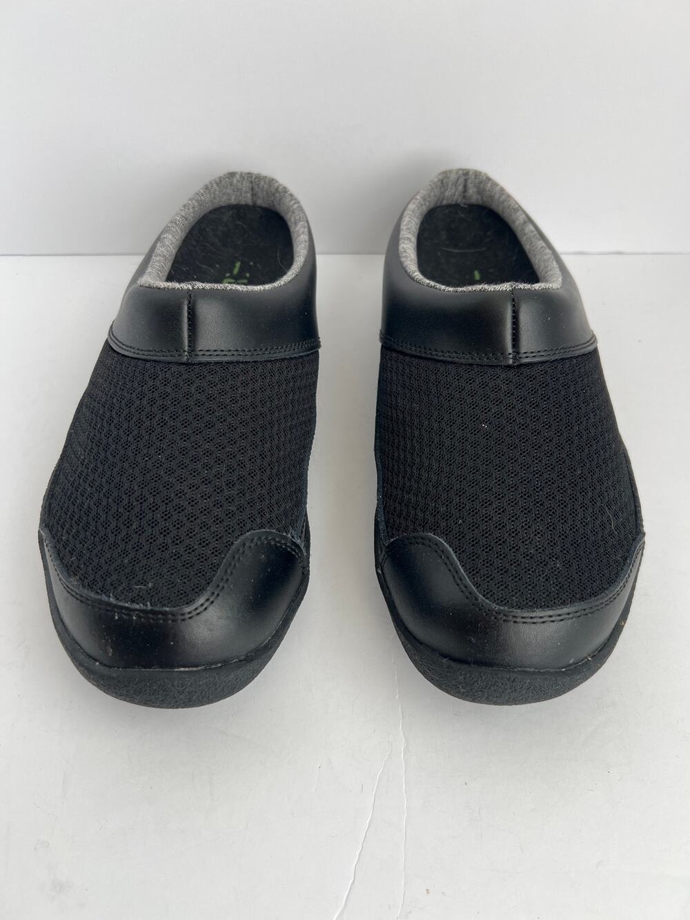 KURU The Draft Black Mesh Knit Slip On Orthopedic Clog Mule Shoes Women Size 9.5